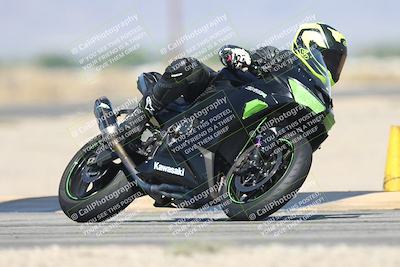 media/Oct-13-2025-Moto Forza (Mon) [[a66d839500]]/3-B Group/Session 3 (Turn 16)/